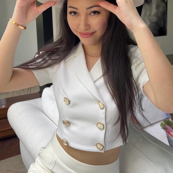 White blouse top - Picture 5 of 6